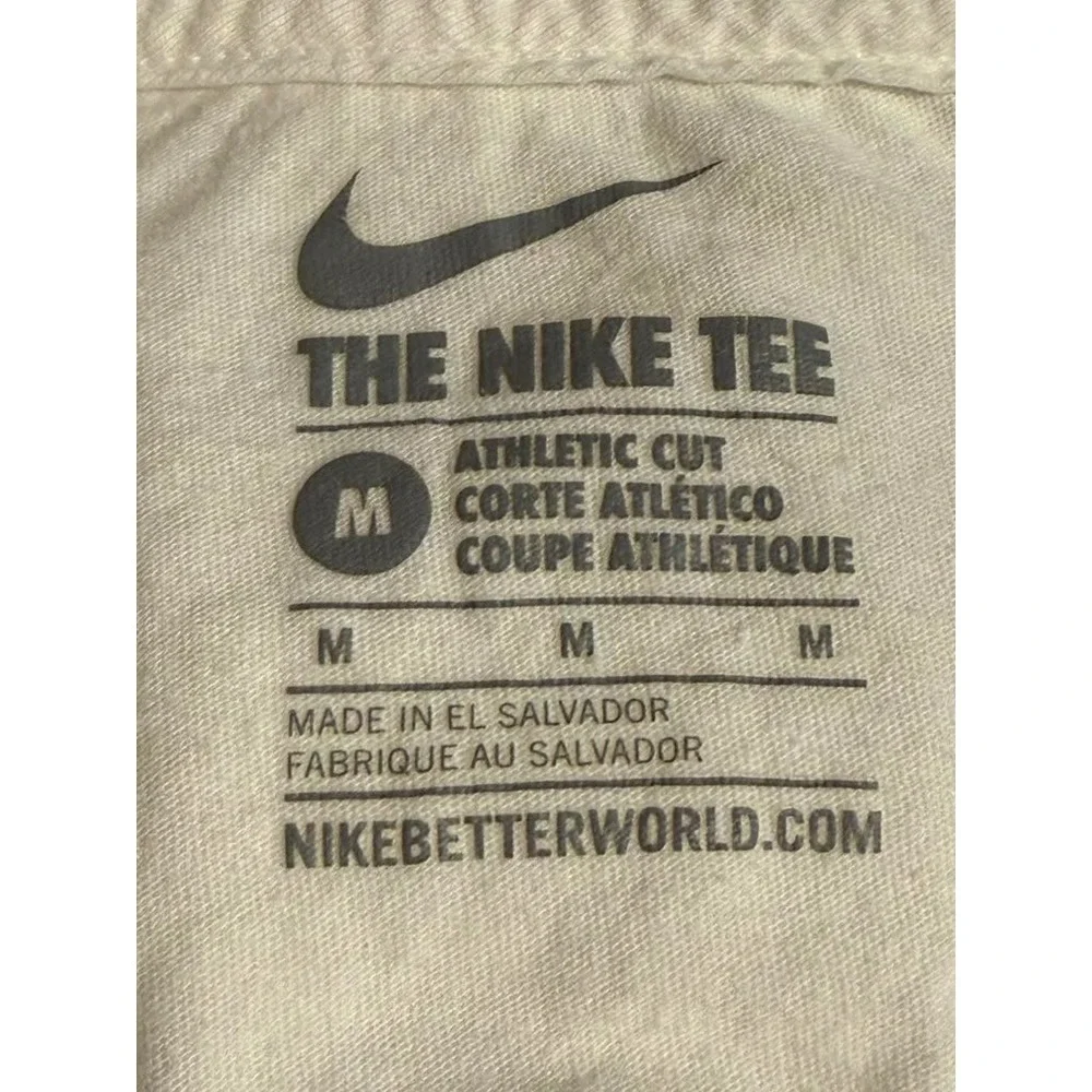 Nike Presto Graphic T-Shirt Mens Medium White Short Sleeve Athletic Cut Tee